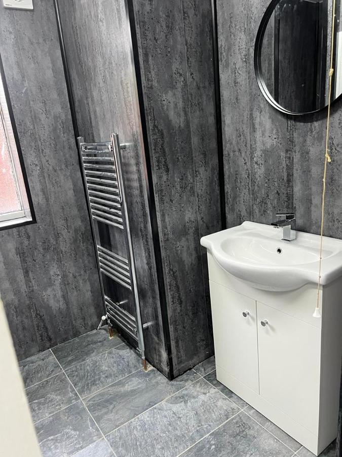 شقة Nuns Moor Fully Equipped Kitchen Free Parking Netflix نيوكاسل أبون تاين المظهر الخارجي الصورة