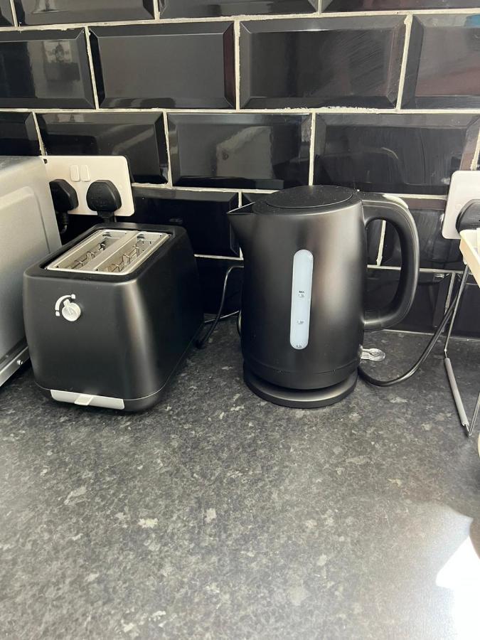 شقة Nuns Moor Fully Equipped Kitchen Free Parking Netflix نيوكاسل أبون تاين المظهر الخارجي الصورة
