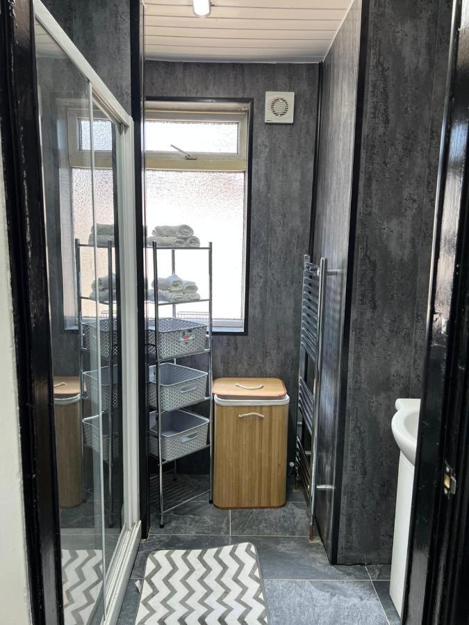 شقة Nuns Moor Fully Equipped Kitchen Free Parking Netflix نيوكاسل أبون تاين المظهر الخارجي الصورة